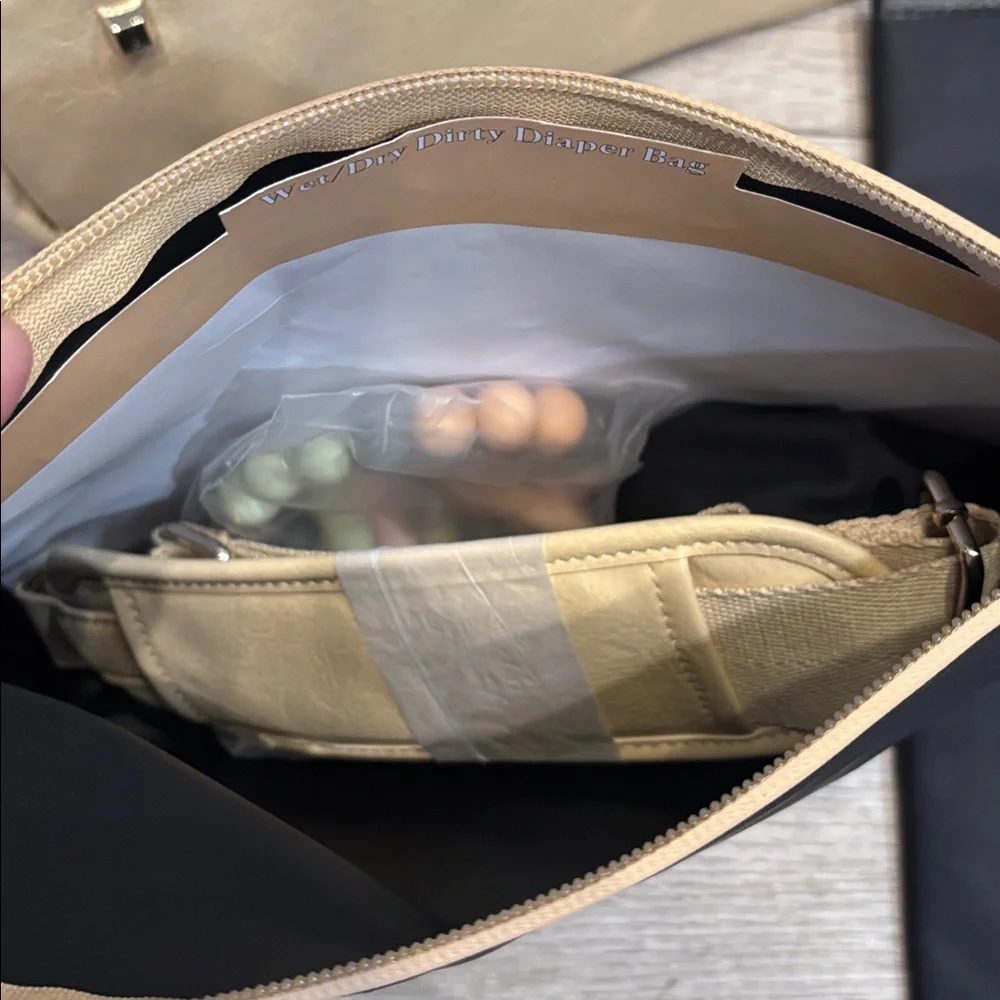 BEIS The Diaper Bag. New!